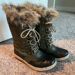 BNWOB Sorel snow boots